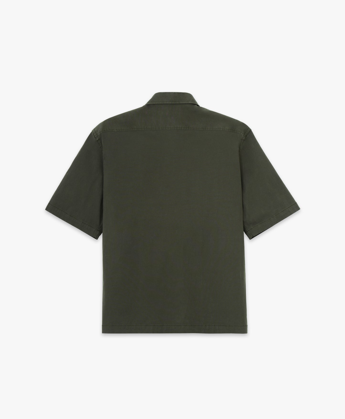 เสื้อเชิ้ตแขนสั้นทรงบ็อกซีสำหรับผู้ชาย