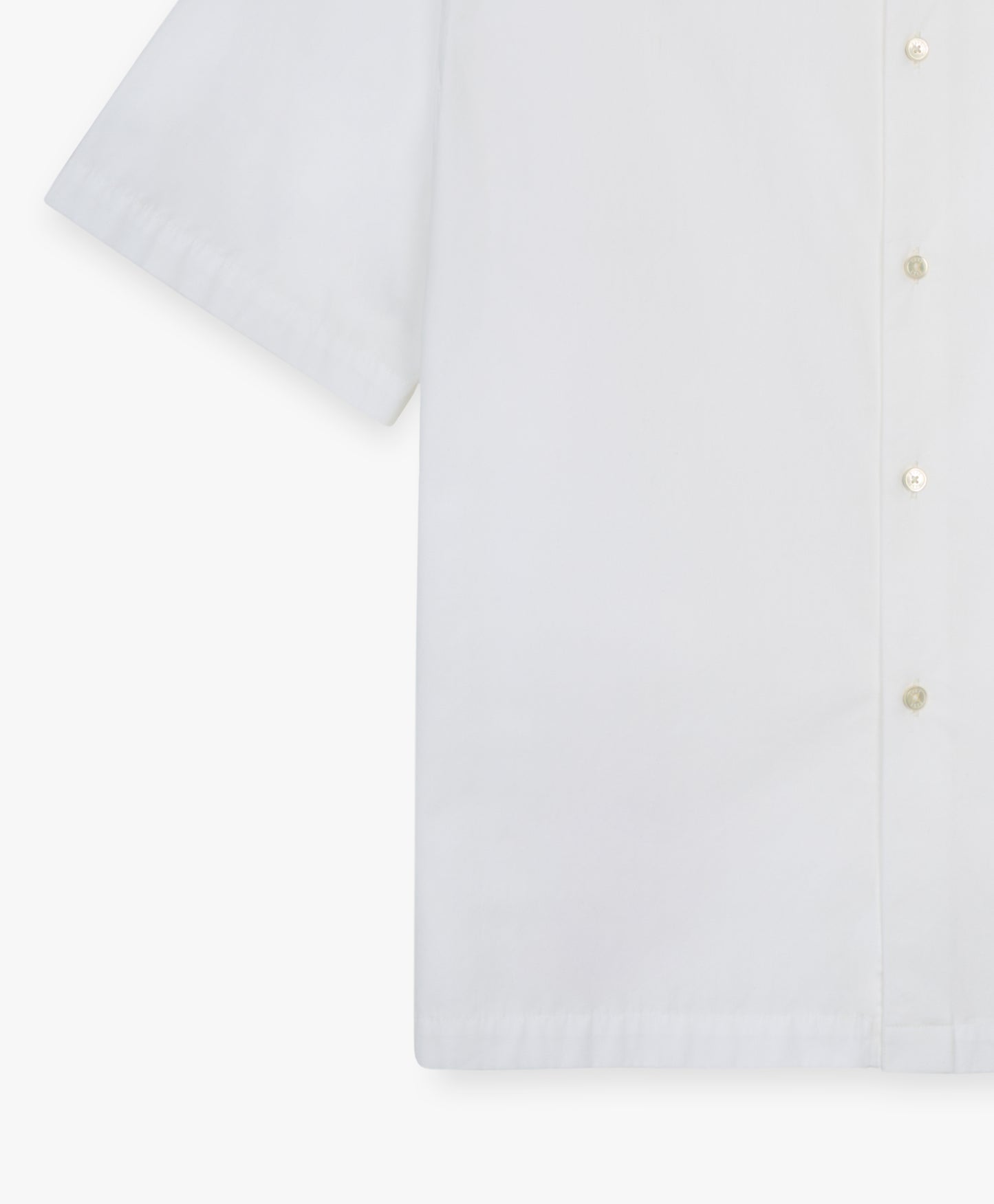 เสื้อเชิ้ตแขนสั้นทรงบ็อกซีสำหรับผู้ชาย