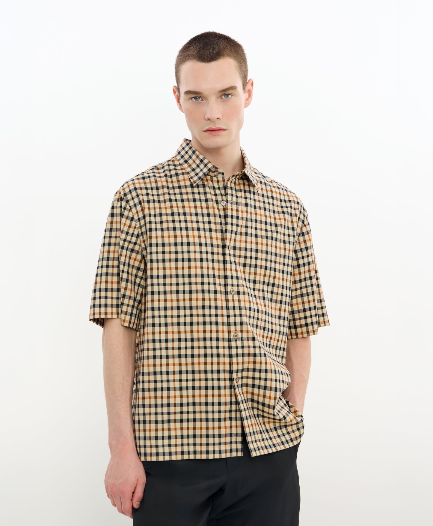 Men's Boxy-Fit Short-Sleeves Shirt GACB101W6