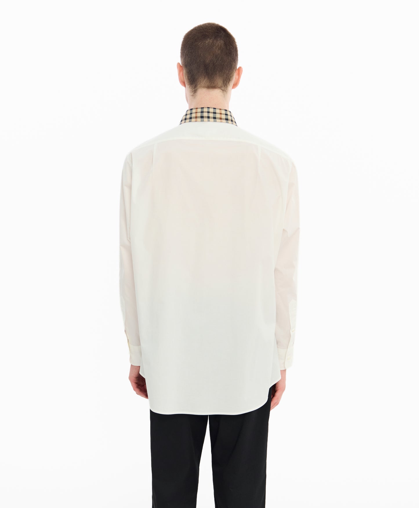 เสื้อเชิ้ตแขนยาวทรงหลวมสำหรับผู้ชาย